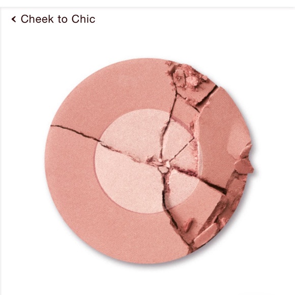 Charlotte Tilbury CHEEK TO CHIC
PILLOW TALK ORIGINAL - Picture 4 of 7
